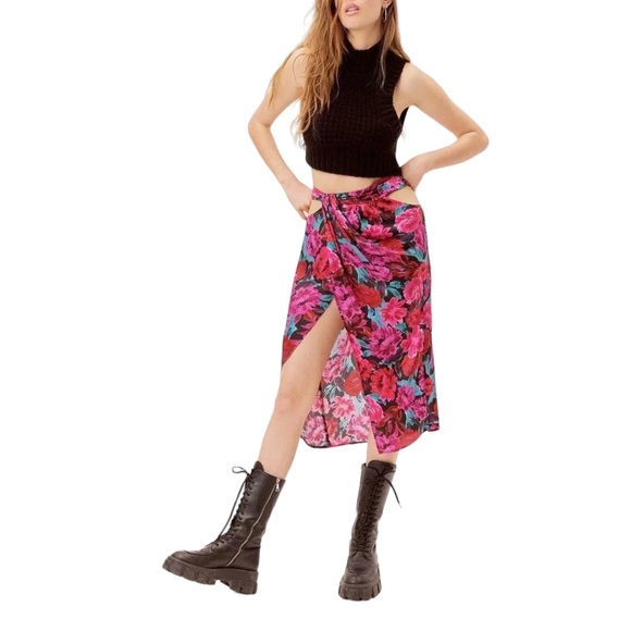 FOR LOVE & LEMONS DOMINIQUE CROP TANK CUTOUT BACK SWEATER Black XXS - NWT - Picture 6 of 6